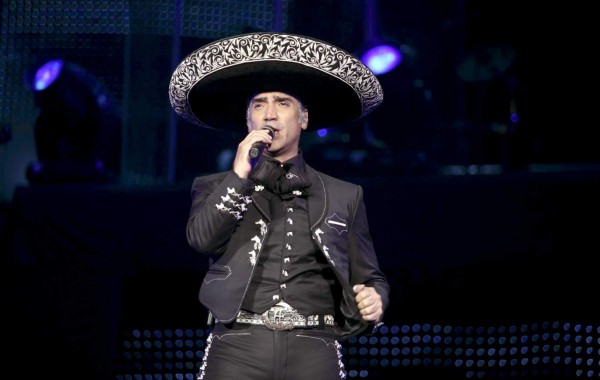 'Confidencias World Tour' de Alejandro Fernández llega San Pedro Sula