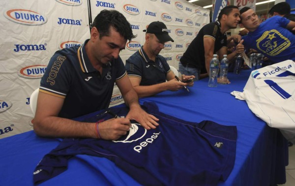 Motagua se dejó querer antes del juego frente al Victoria