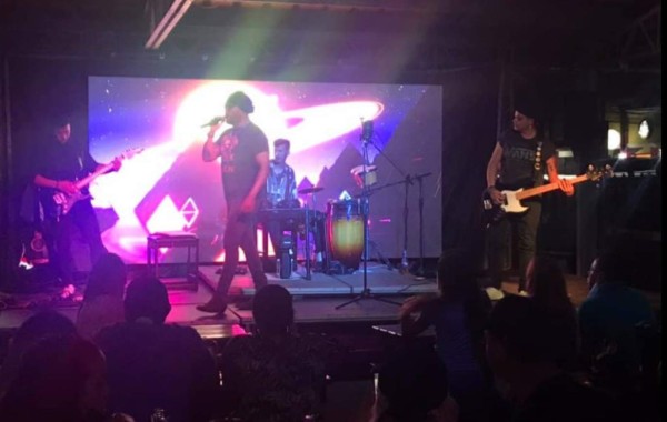 Municipales de San Pedro Sula cierran temporalmente famoso restaurante Jardines Café