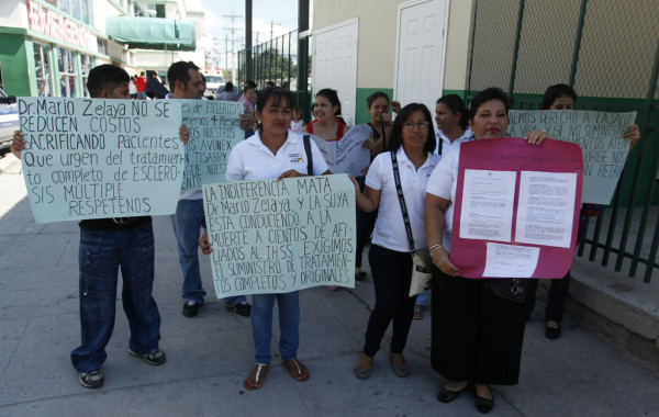 Grupos de enfermos claman por fármacos