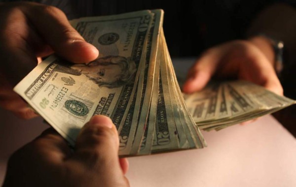 Bancos solo dispondrán del 10% de divisas con nuevo sistema de subasta