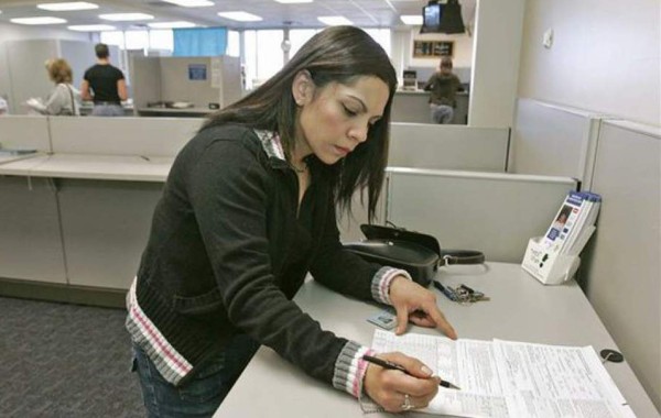 Indocumentados de Connecticut tramitan licencias de conducir