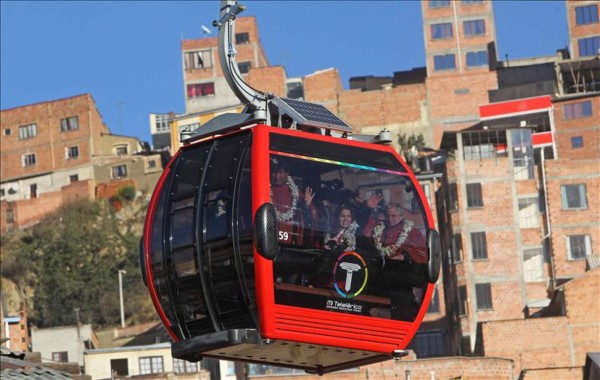 Bolivia estrena la red urbana de teleférico más alta del mundo&nbsp;&nbsp;