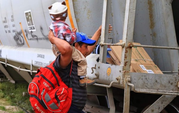 EUA deportará de manera 'expedita' a niños hondureños: Herrera