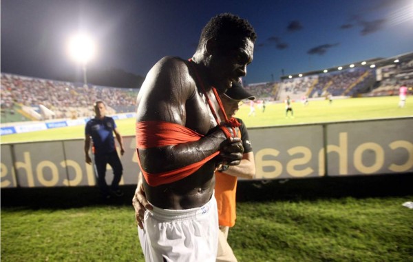 Javier Estupiñán se pierde el resto del torneo