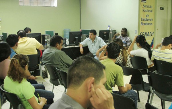 Demandan personal para maquilas y áreas de servicio