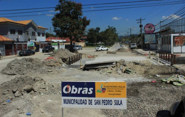 Listo puente en la colonia Stibys; procederán a limpiar canal