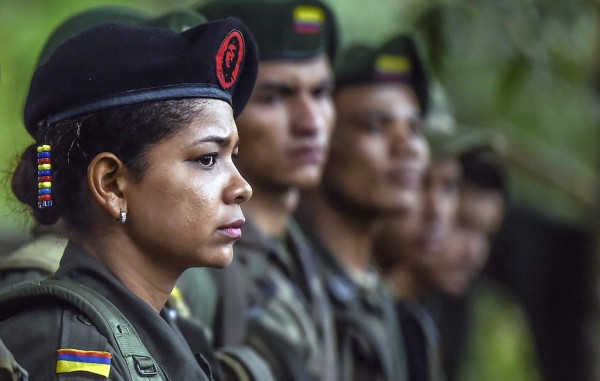 Guerrilleras esperan la paz para reencontrar a sus hijos