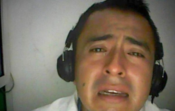 Mata a su exnovia y luego llora por ella en Facebook