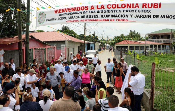 Más de 3,000 vecinos de Choloma ya tienen alcantarillado y pavimento