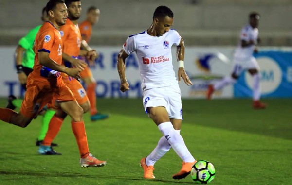 ¡Sorpresa! La UPN acaba con el invicto al Olimpia en debut oficial de Keosseián