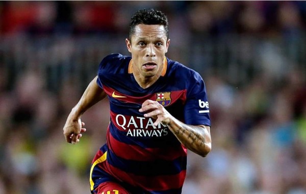 Adriano dejará el Barcelona para fichar por el Besiktas