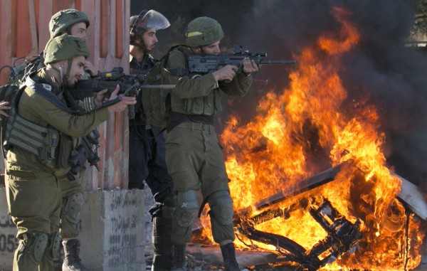 Dos muertos y más de 300 heridos en el 'Día de la ira”