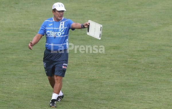 Honduras sigue afinando detalles y jugará amistoso el miércoles