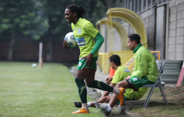 Michel Brown está de regreso con Marathón