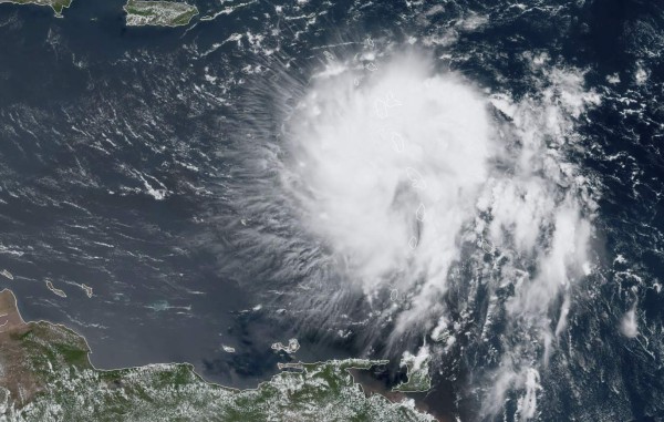 Puerto Rico se prepara para el impacto del huracán Dorian