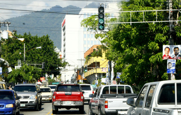 60 de los 80 semáforos que hay en San Pedro Sula deben ser reemplazados