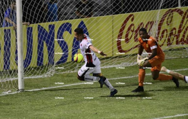 Video: El gol de Roger Rojas al Real España en la Copa Premier Centroamericana