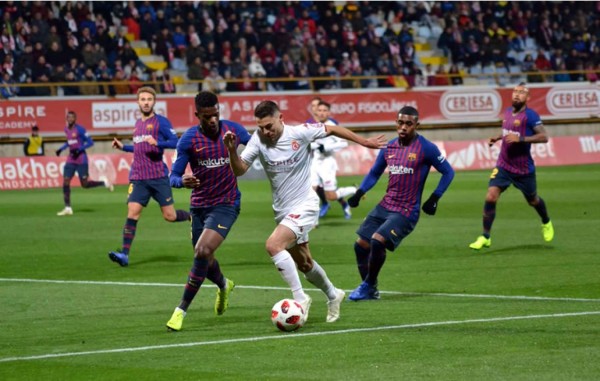 Un Barcelona mediocre salva el honor con gol en el 90 ante Cultural Leonesa en Copa del Rey