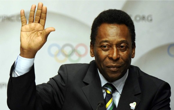 Pelé fue operado de la próstata en Sao Paulo