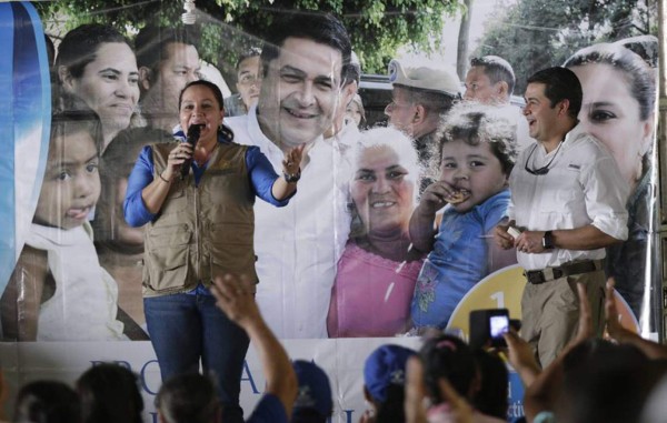 Lanzan en San Pedro programa presidencial 'Mejores familias'