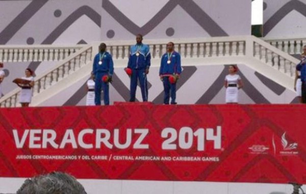 Rolando Palacios gana oro para Honduras en Veracruz 2014