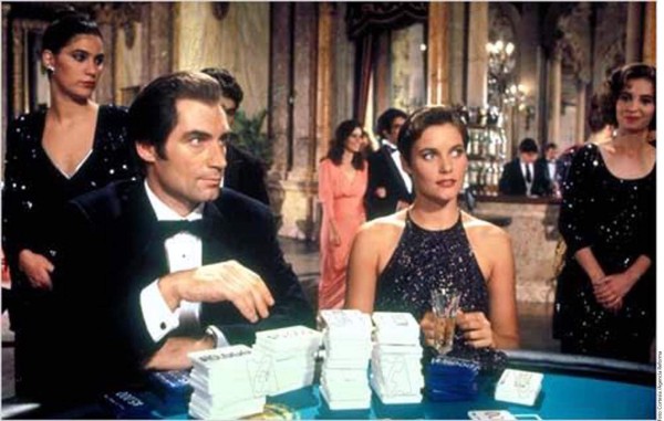 ‘James Bond’ revoluciona México