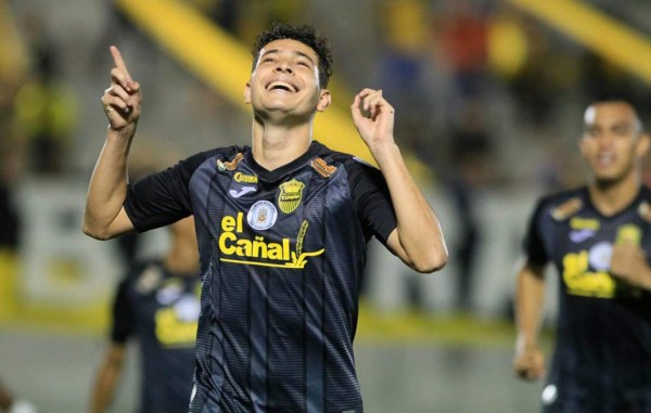 Video: Real España hunde a la UPN y se mete de lleno a la pelea por el liderato