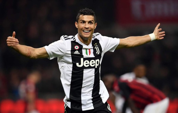 Cristiano Ronaldo anotó un gol para el triunfo de la Juventus sobre el Milan. Foto AFP