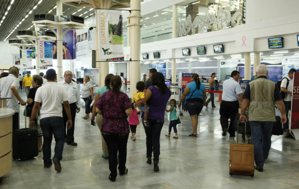Unos 100,000 hondureños se beneficiarán con Ley del Viajero Ausente