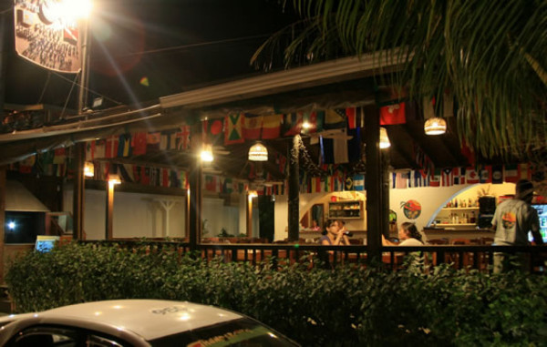 Noches de luna y fiesta