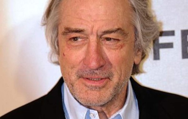 Robert De Niro detiene el rodaje de su película para ver el Mundial