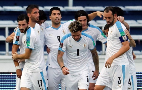 Uruguay goleó a Colombia y ganó en Barranquilla por primera vez en las eliminatorias sudamericanas