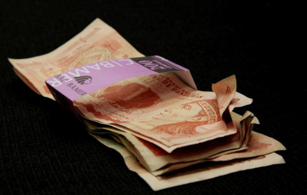 Devaluación acelera su ritmo