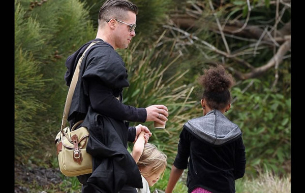 Angelina Jolie y Brad Pitt de vacaciones con sus hijos