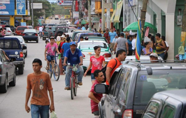 Impulsan a jóvenes limeños a prepararse y ser empresarios