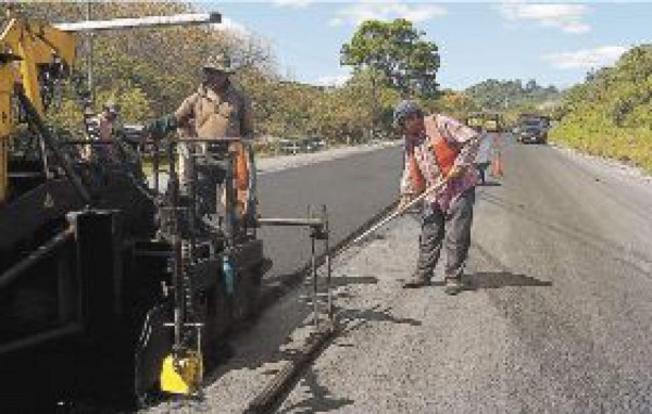 Gobierno dice que Canal Seco sí va