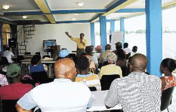 Crearán ley marco para protección de las etnias