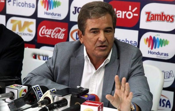 Jorge Luis Pinto: 'Estoy atento y preocupado, no duermo tranquilo'