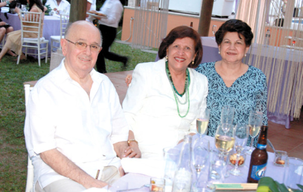 Fiesta nupcial en la playa