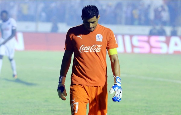 Noel Valladares se despide del fútbol con una dolorosa eliminación