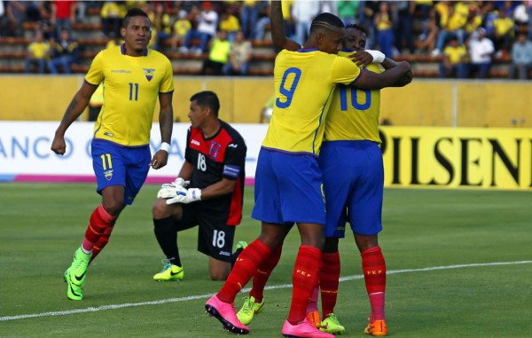 Ecuador manda a Honduras de vuelta a la realidad