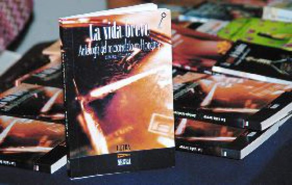 Helen Umaña, arqueóloga de la literatura