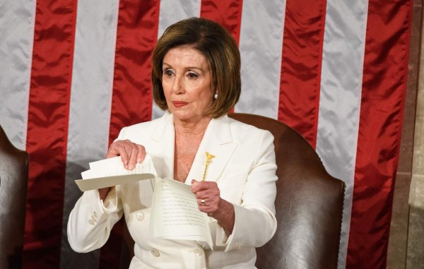 Pelosi afirma que Trump es una 'amenaza para la democracia' de EEUU