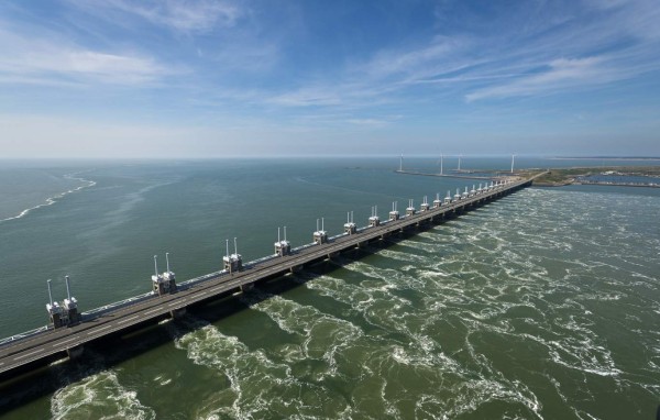 La impresionante isla artificial de Neeltje Jans