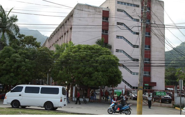 Hombre es ultimado por un familiar cuando iba para la iglesia