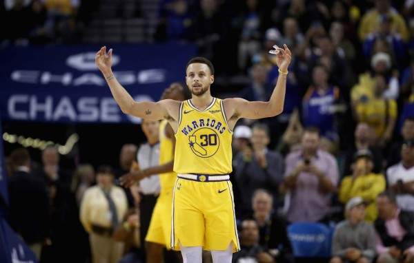 El basquetbolista Stephen Curry duda de la llegada a la Luna y la NASA le responde