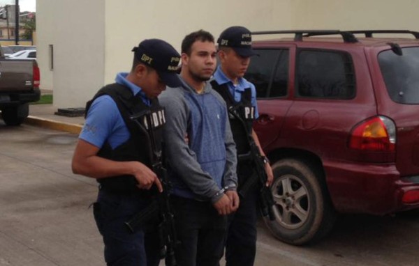 Capturan a pandillero por masacre de 13 personas en billar