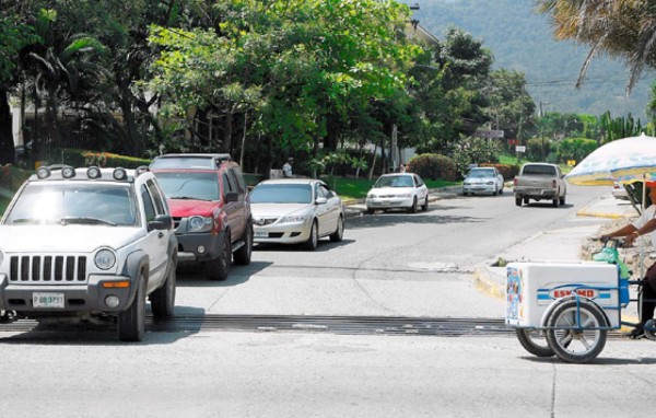 Sólo 26 calles y avenidas quedarán con doble vía