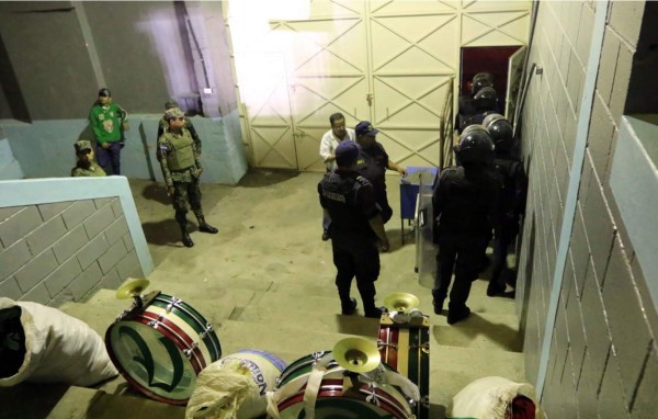 Un aficionado herido deja tiroteo a la barra del Marathón en las afueras del Nacional